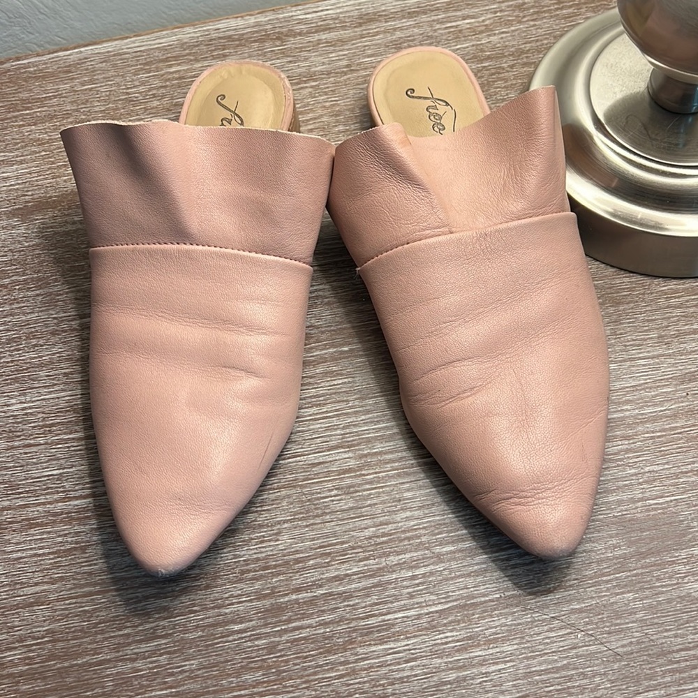 Free People slides